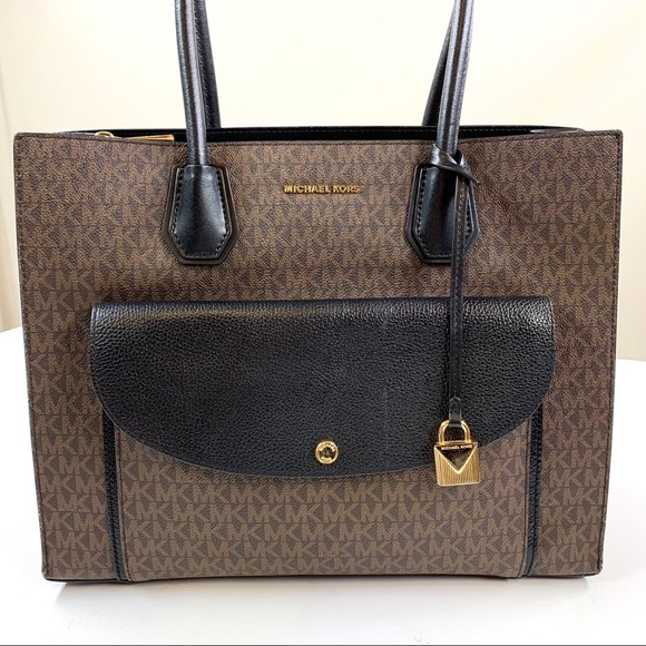 Michael Kors Mercer Signature Extra Large Pocket - Picture 5 of 16